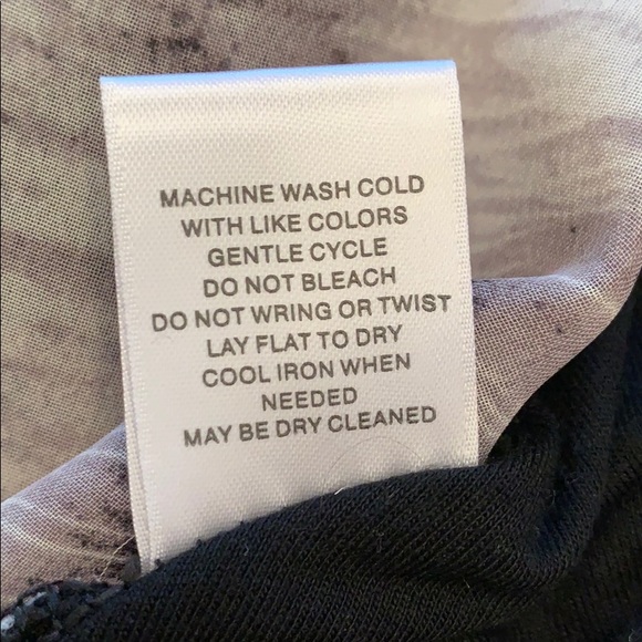 NY&CO Wrap Top Snakeskin Print - Picture 9 of 11